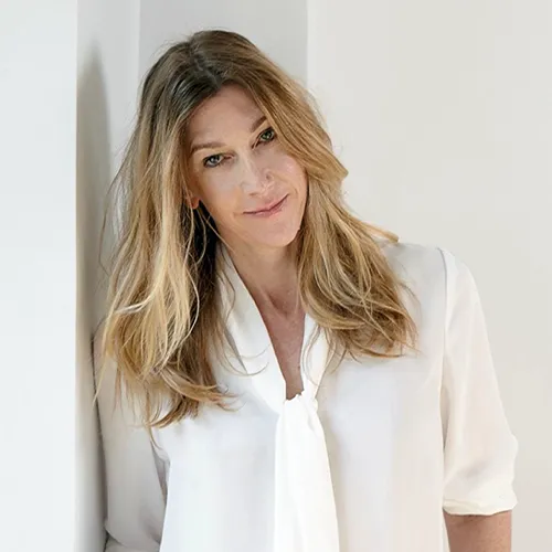 لوئیز ترنر (Louise Turner)