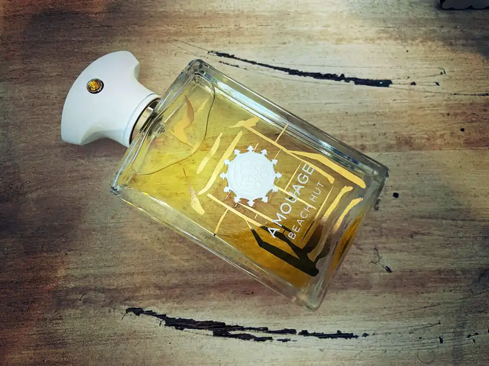 تصویر گالری عطر بیچ هات آمواج (Beach Hut Amouage) 6