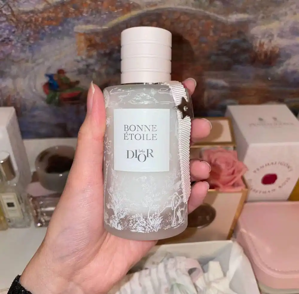 تصویر گالری عطر دیور بون ایتویل بیبی (Bonne Étoile Baby Dior) 3
