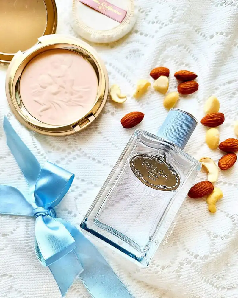 نمای 2 از عطر ادکلن اینفیوژن د اماند پرادا (Infusion d&#۸۲۱۷;Amande Prada)