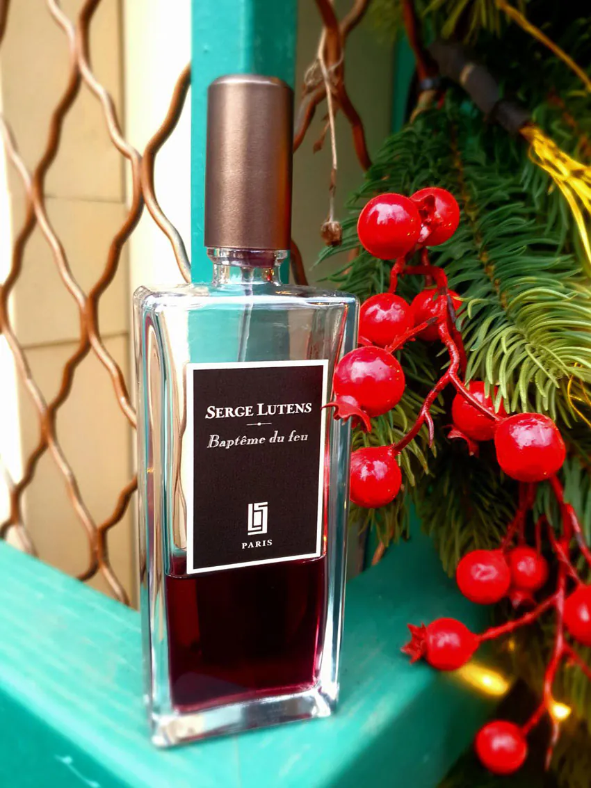 نمای 5 از عطر ادکلن بپتم دو فو سرج لوتنس (Baptême du Feu Serge Lutens)