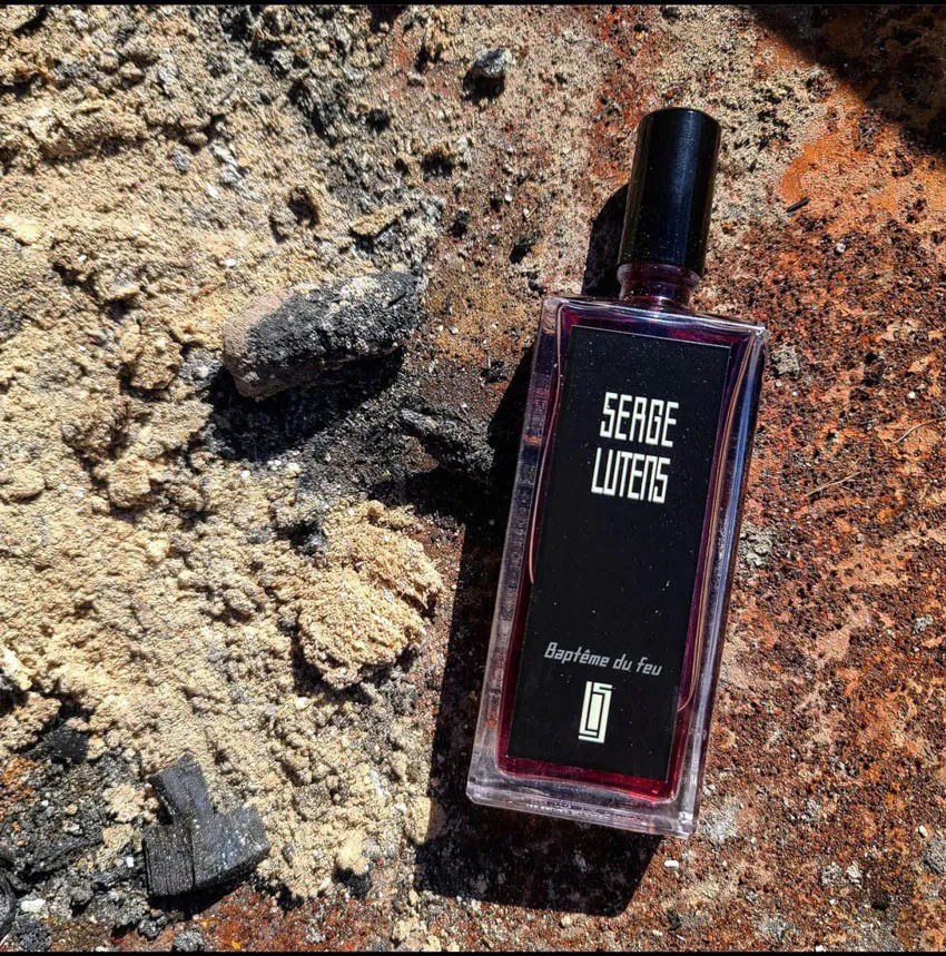 نمای 4 از عطر ادکلن بپتم دو فو سرج لوتنس (Baptême du Feu Serge Lutens)