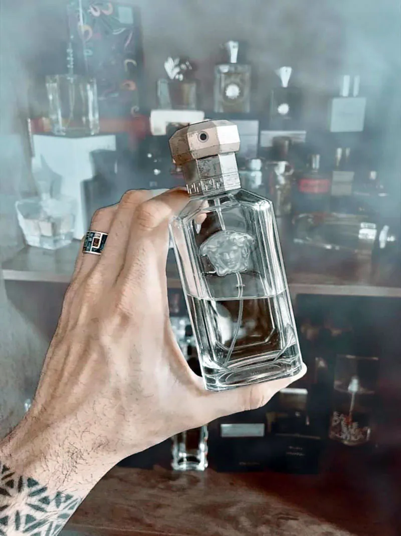 نمای 4 از عطر دریمر د اورجینال ادیشن ورساچه (Dreamer The Original Edition Versace)