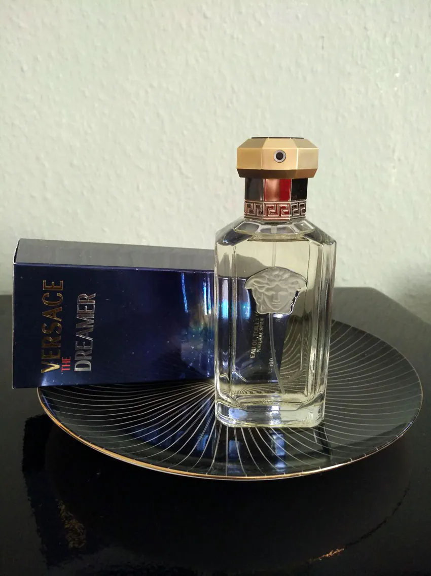 نمای 3 از عطر دریمر د اورجینال ادیشن ورساچه (Dreamer The Original Edition Versace)
