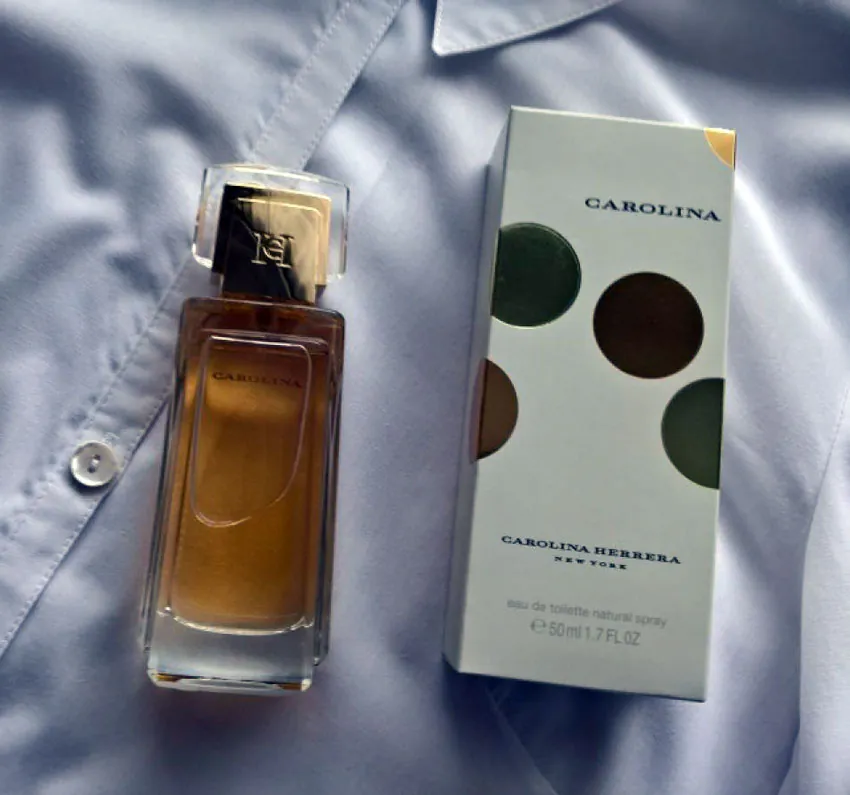 تصویر گالری عطر کارولینا کارولینا هررا (Carolina Carolina Herrera) 2