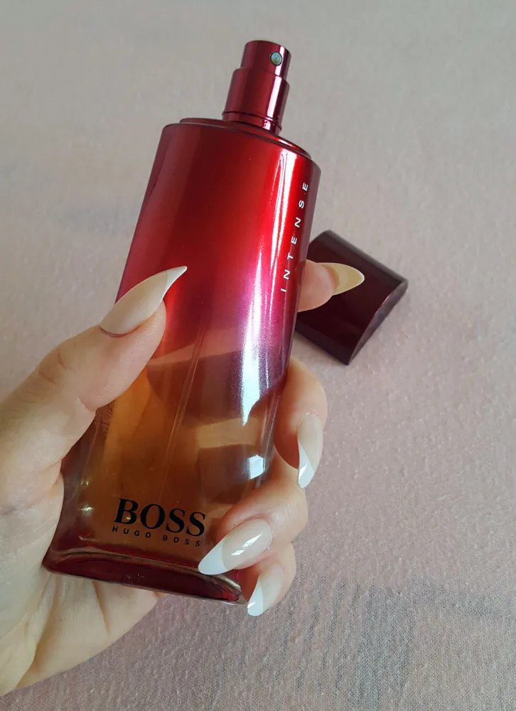 نمای 2 از عطر باس اینتنس شیمر ادیشن هوگو باس (Boss Intense Shimmer Edition Hugo Boss)