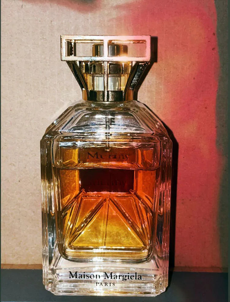 تصویر گالری عطر میوتینی میسون مارتین مارژیلا (Mutiny Maison Martin Margiela) 2