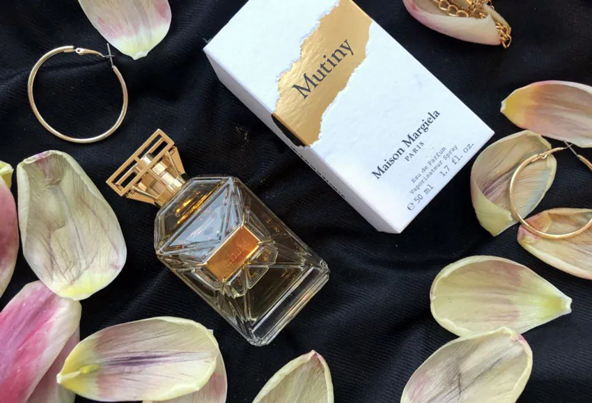 تصویر گالری عطر میوتینی میسون مارتین مارژیلا (Mutiny Maison Martin Margiela) 5