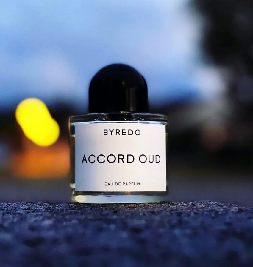 نمای 4 از عطر بایردو اکورد عود (Accord Oud Byredo)